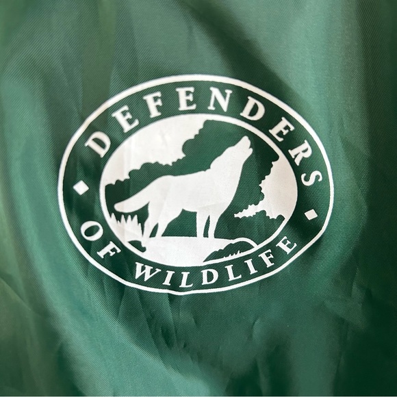 Defenders of Wildlife Hooded Windbreaker Poncho - Picture 2 of 9